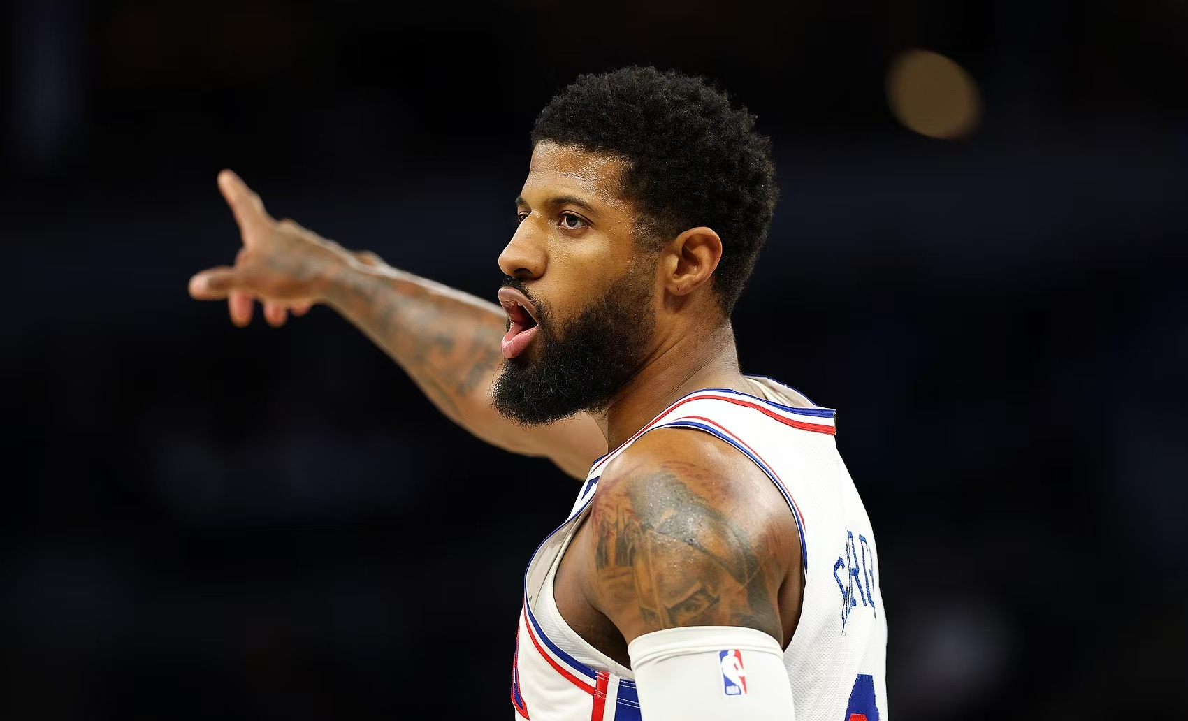 热火逆转篮网,布克带队取胜 热火逆转篮网,布克带队取胜