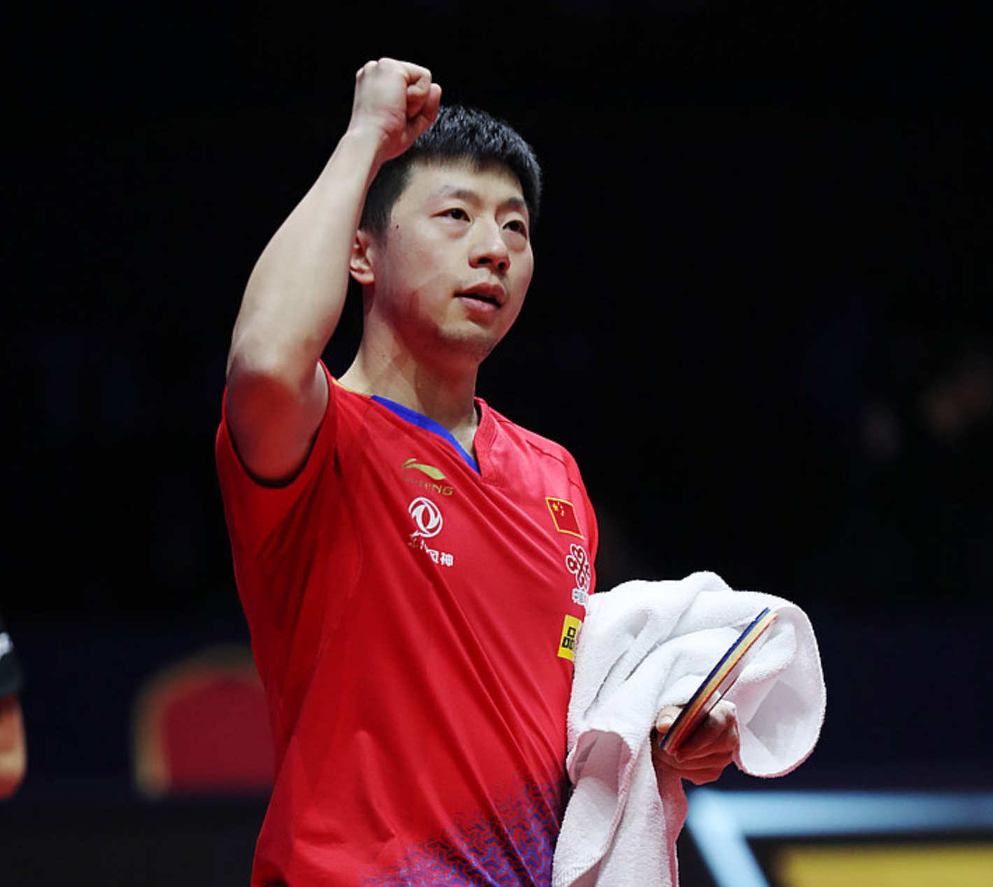 德国队险胜奥地利队，马龙惊艳四座