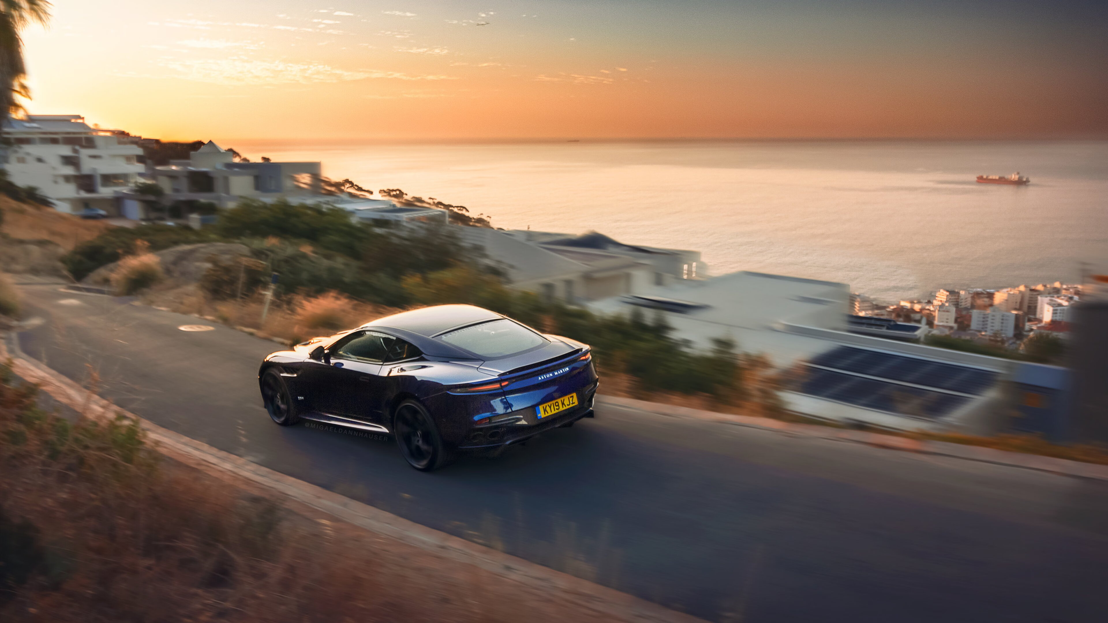 雨幕下的棋局,威廉姆斯黑马逆袭,佩雷兹无私助攻改写冠军归属