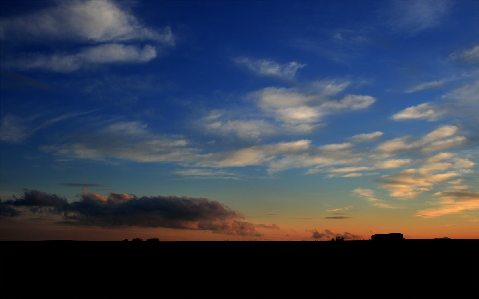 周冠宇,以指挥官之姿,率阿斯顿马丁上演大卫击败歌利亚