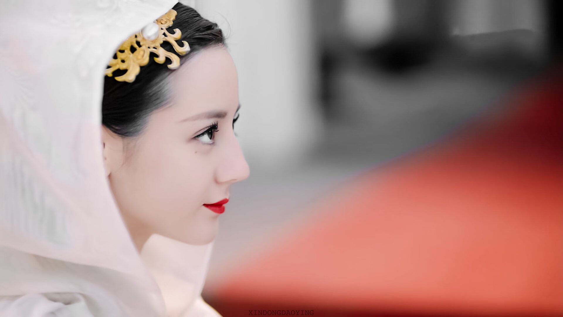 性能即正义，当红色跃马以技术铁蹄碾过时代，谁将主宰下一个弯心？