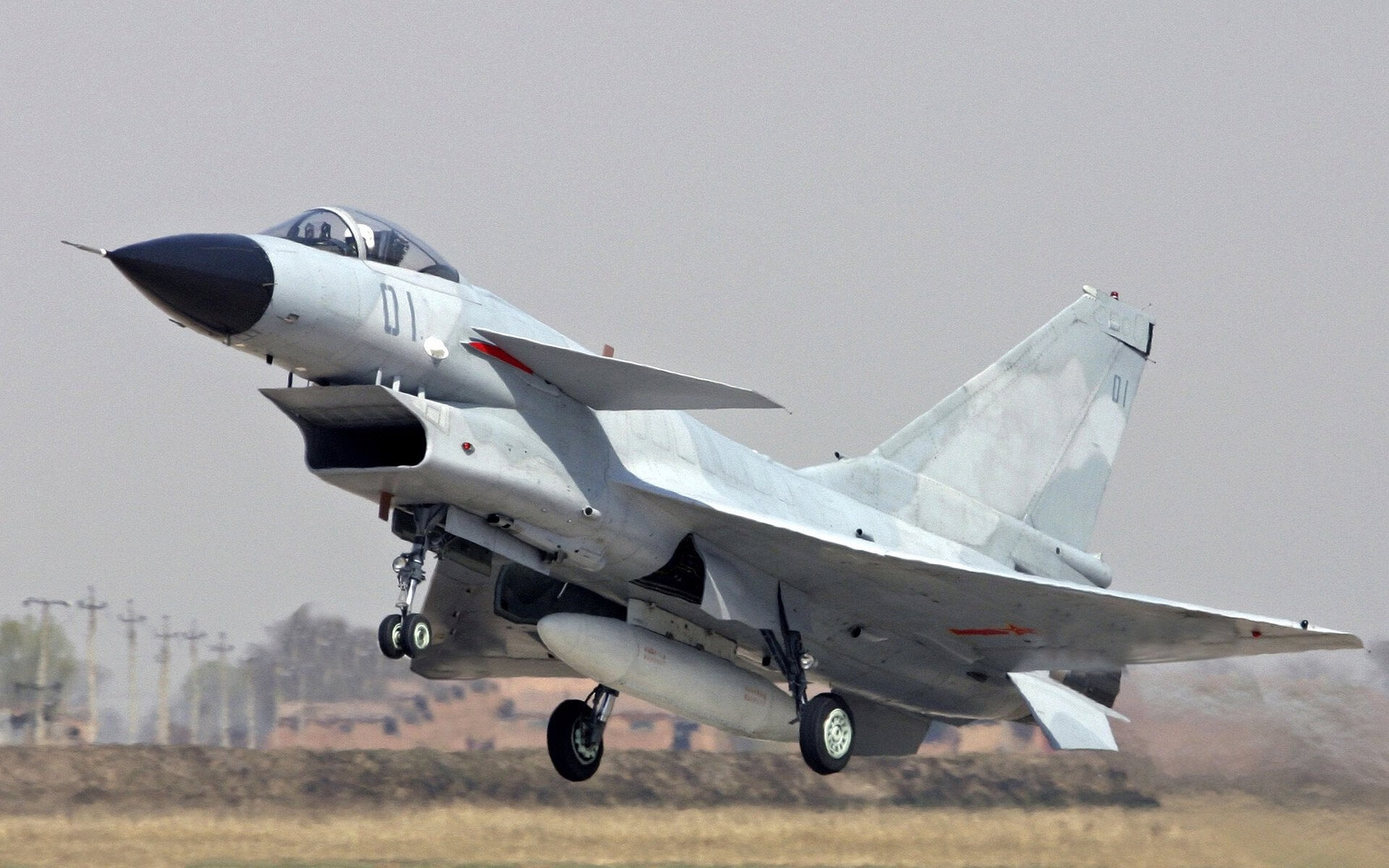 爱游戏官方-双重身份！利拉德化身赛道关键先生，勇士式突围点燃F1揭幕战