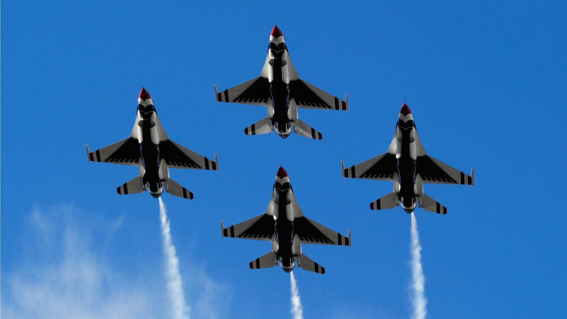 跨越绿茵与硬木的剧本，当切尔西铁闸狂胜时，加维之火正点燃抢七之夜